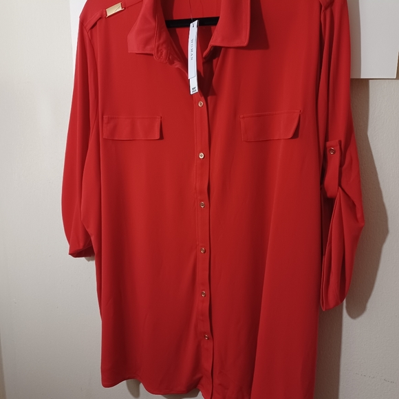 Catherines Malandrino Women's Red Roll-Tab Shirt New Size 2X, 1X - Picture 2 of 9